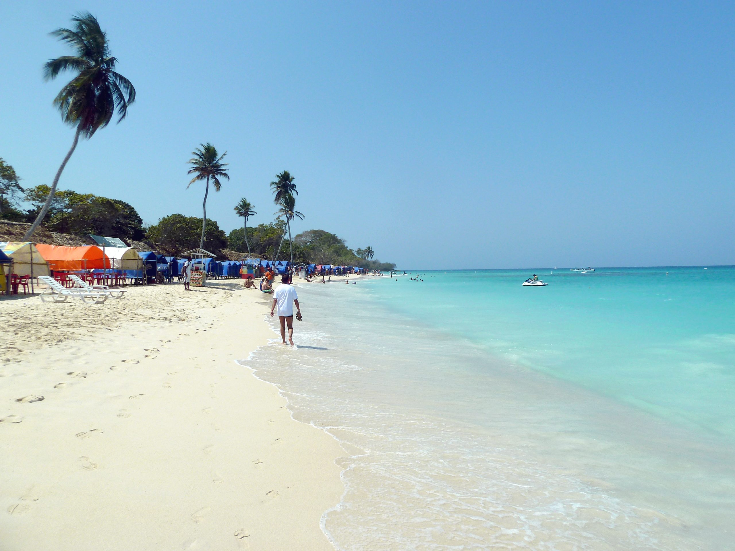 Cartagena_plaze - Travelhacker.blog
